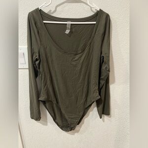 Aritzia olive green  Long Sleeve Bodysuit